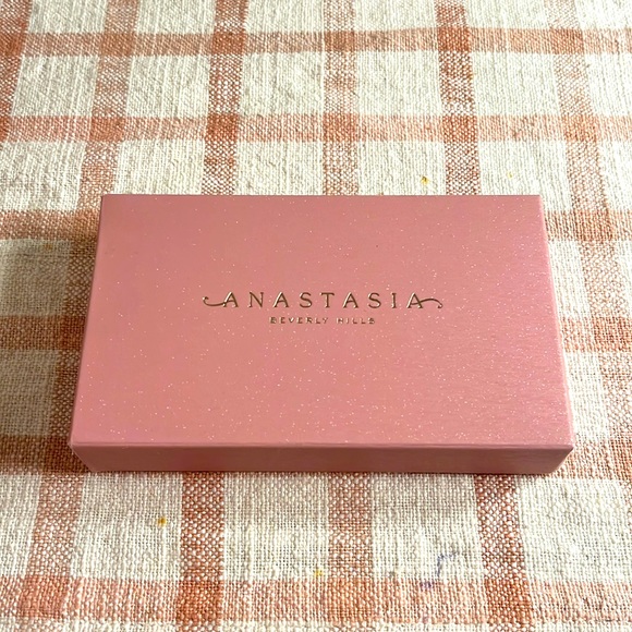 Brand New Anastasia Beverly Hills GLAM TO GO - Picture 3 of 5